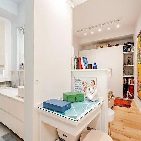 Trastevere Luxury 2br Piazza San Cosimato View רומא