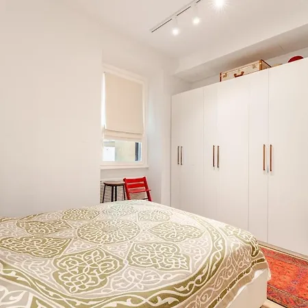 Trastevere Luxury 2br Piazza San Cosimato View רומא